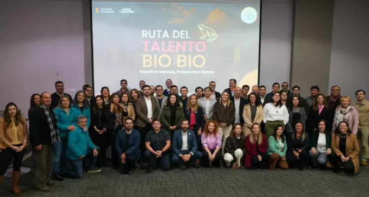 OTIC CChC reúne a expertos para potenciar reconversión laboral